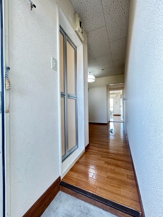 プリンスコート原ノ町の玄関