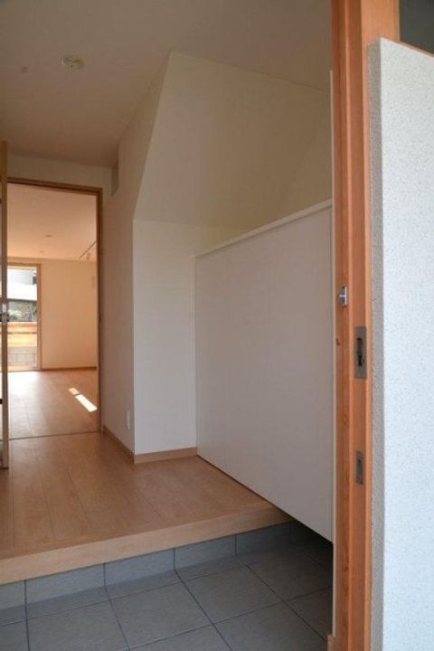 クレル後楽園B棟の玄関