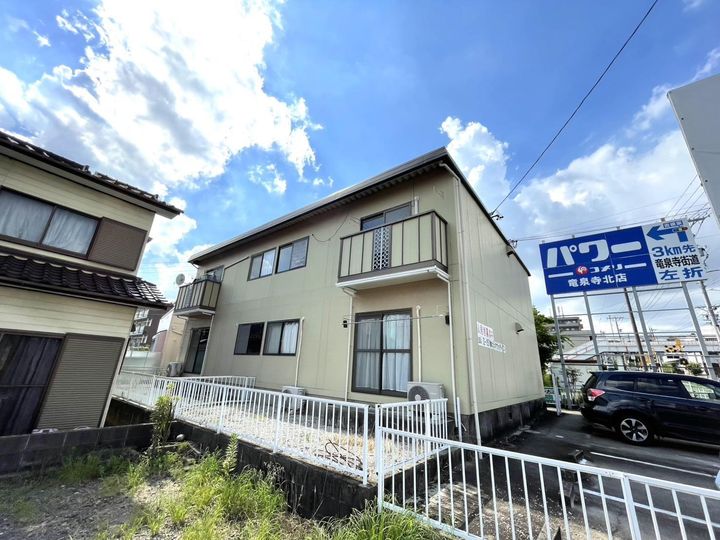 ヴィレッジ桜ヶ丘の外観
