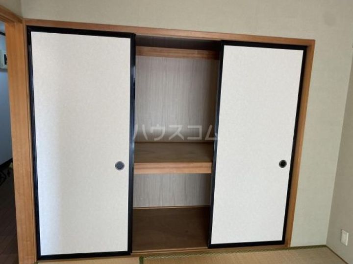 カネキビルの内装