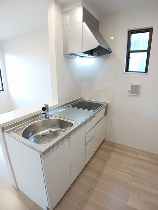 新潟県柏崎市城塚(アパート)の賃貸物件のキッチン