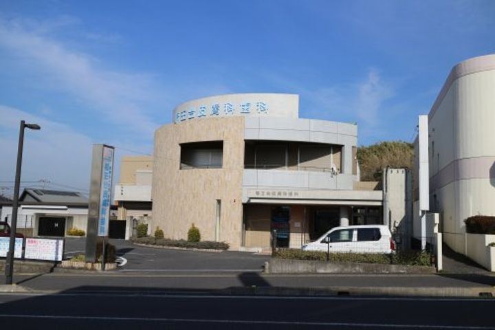 フェリーチェの周辺