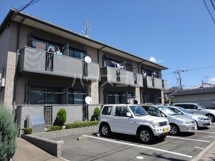 グランシードとよの外観