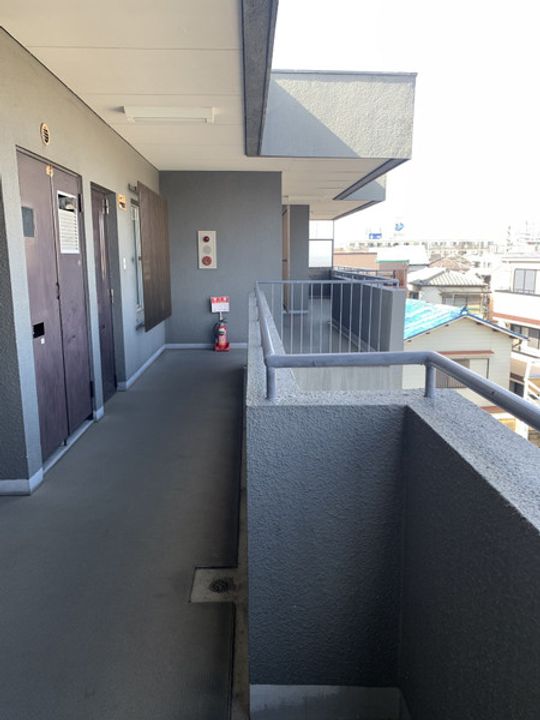 大阪府豊中市岡町南3の賃貸マンションの内装