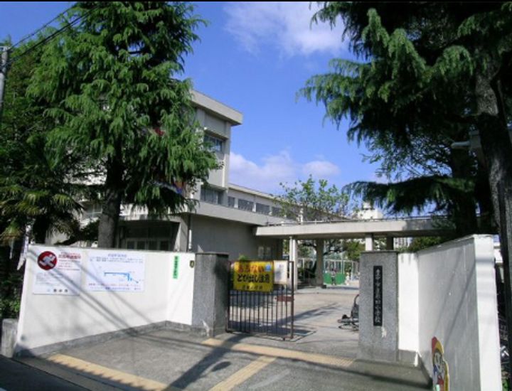 大阪府豊中市岡町南3の賃貸マンションの周辺
