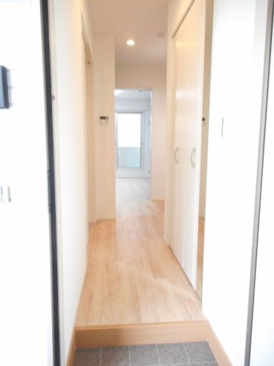 埼玉県東松山市高坂5(アパート)の賃貸物件の玄関