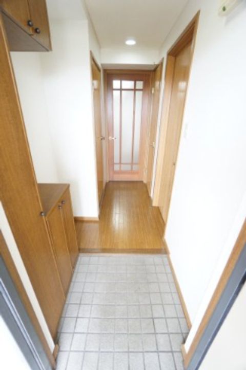 アビタシオン国分寺台の玄関