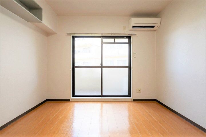 ネオシティ瀬田の居間