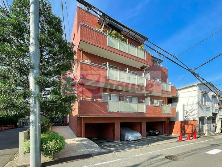 東京都新宿区住吉町(マンション)の賃貸物件の外観