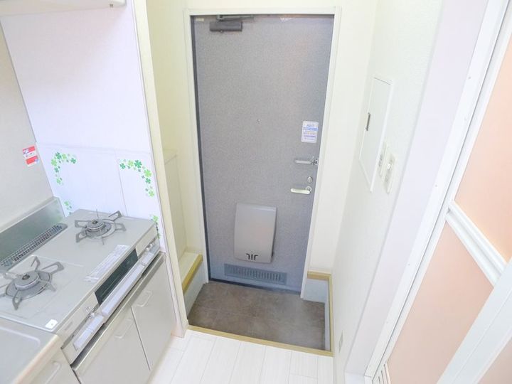 HODAKA Canal 16の玄関