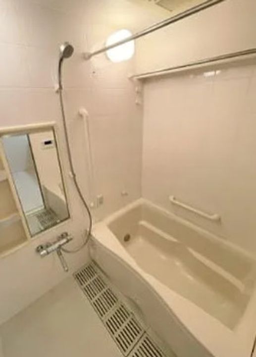 東京都新宿区河田町(マンション)の賃貸物件の風呂
