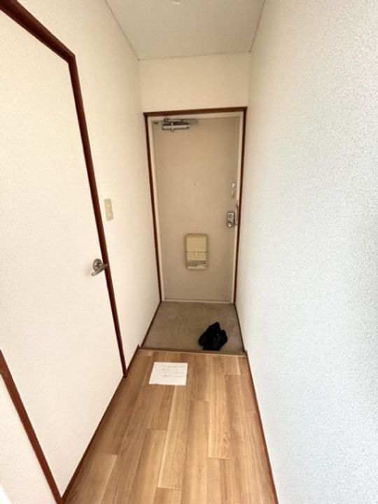 大阪府豊中市東泉丘2(マンション)の賃貸物件の玄関