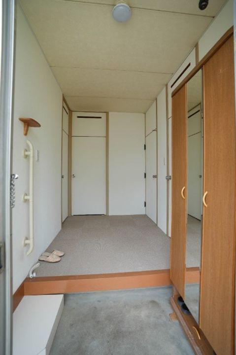 岡山県岡山市東区東平島(一戸建)の賃貸物件の玄関