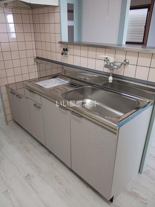 和歌山県和歌山市古屋(マンション)の賃貸物件のキッチン