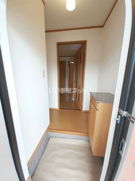 グランツ大町の玄関