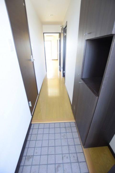 Y&Mシャルム川田の玄関