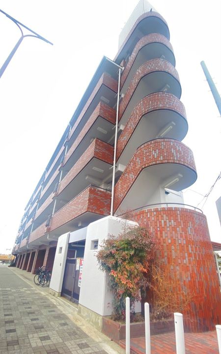 大阪府大阪市東淀川区西淡路4(マンション)の賃貸物件の外観