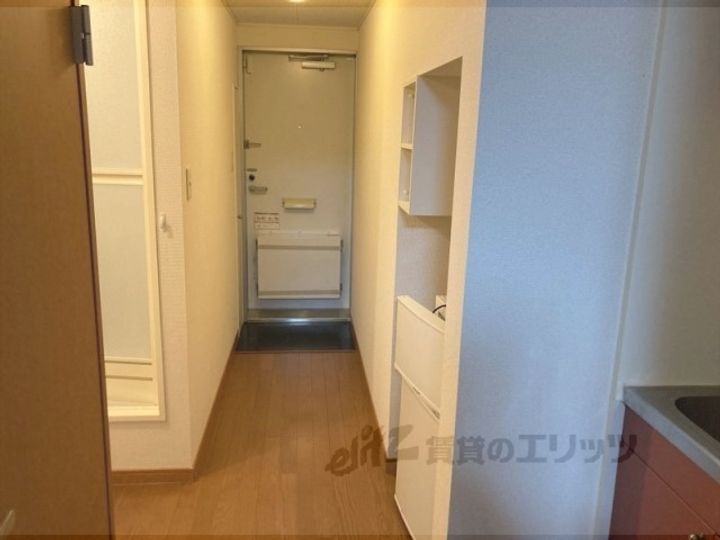 レオパレスHalfMoonの玄関