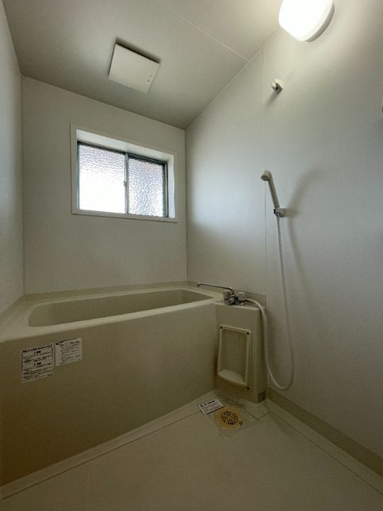 岡山県倉敷市松島の賃貸アパートの風呂