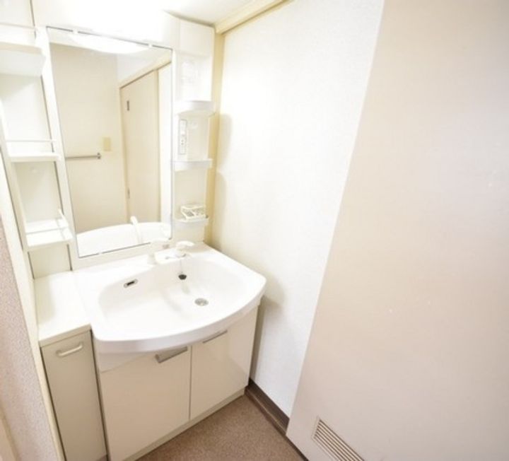 ハアラン内山下の内装