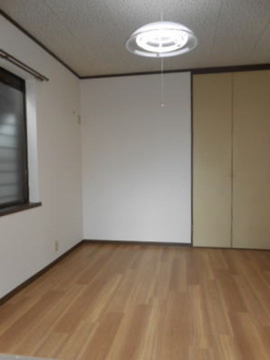 フローラル高円寺の居間
