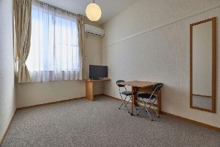 レオパレスリッチ21リッチの居間