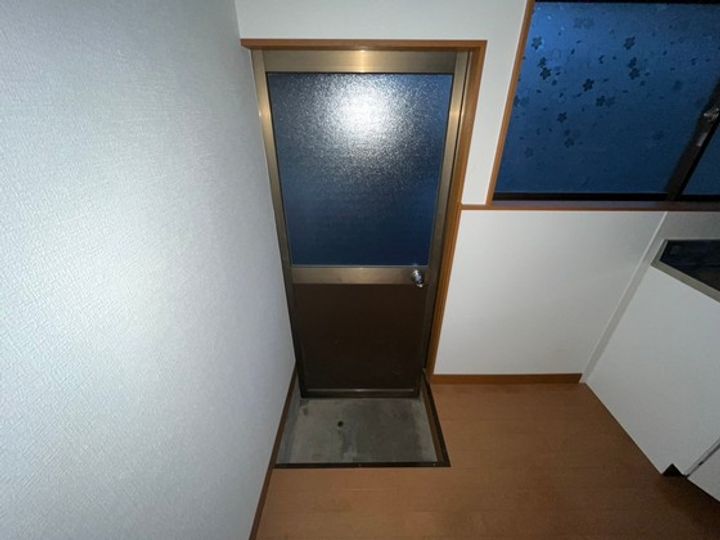 広島県広島市佐伯区五日市中央7(一戸建)の賃貸物件の玄関