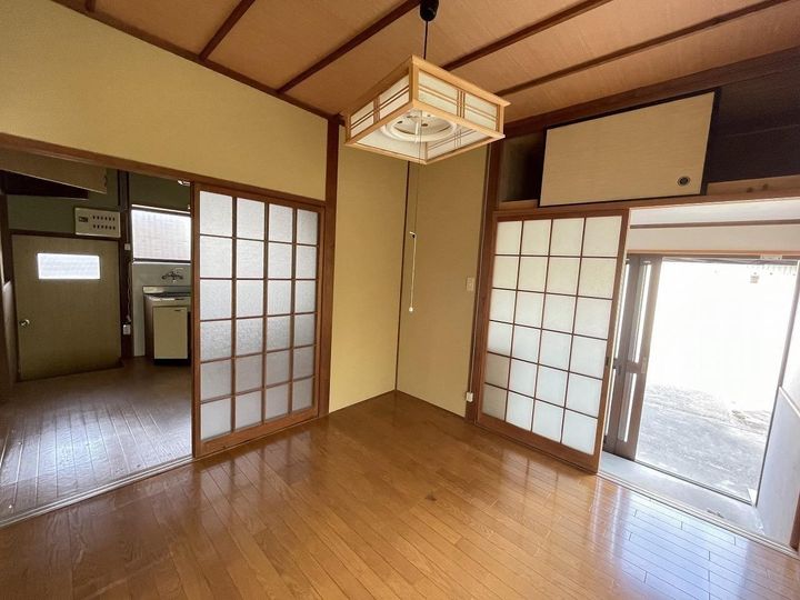 愛媛県新居浜市土橋1(一戸建)の賃貸物件の居間