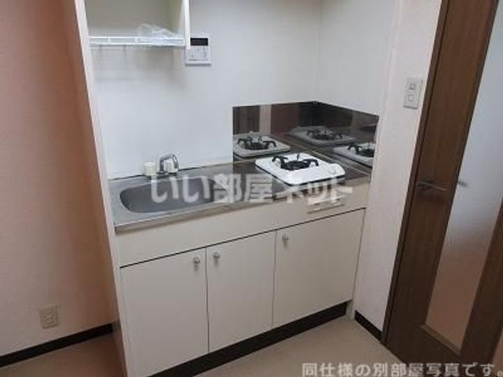 杉ヶ中町ビルのキッチン