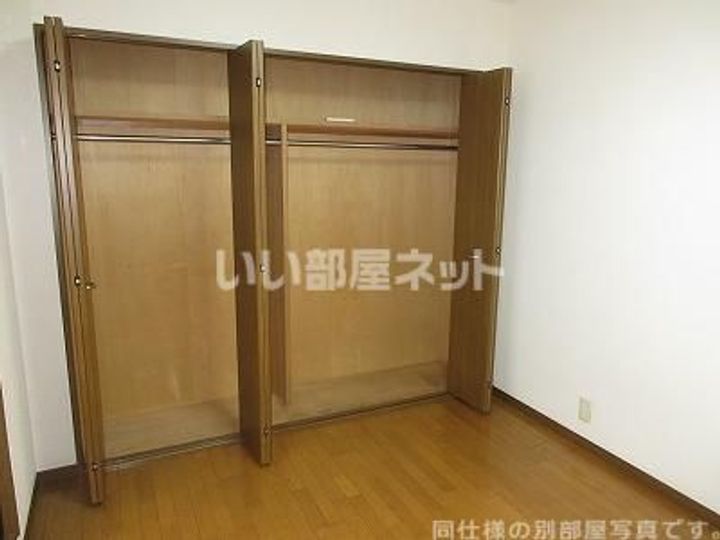 杉ヶ中町ビルの内装