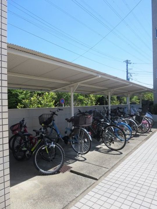 神奈川県横浜市緑区霧が丘6(マンション)の賃貸物件の地図