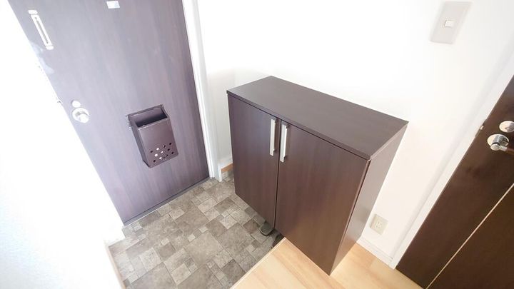 月島ローヤルコーポの玄関
