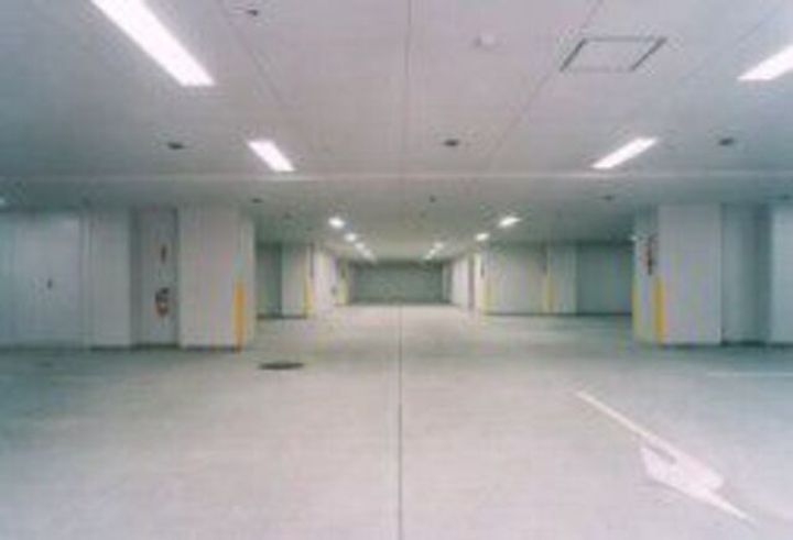 グラン・アベニュー名駅の地図