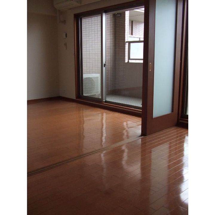 グラン・アベニュー名駅の居間