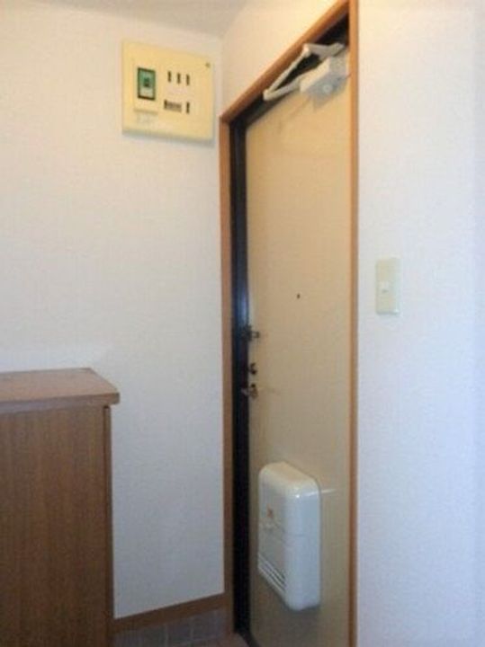 埼玉県越谷市北越谷4(マンション)の賃貸物件の玄関