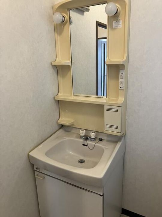 MACビルの内装
