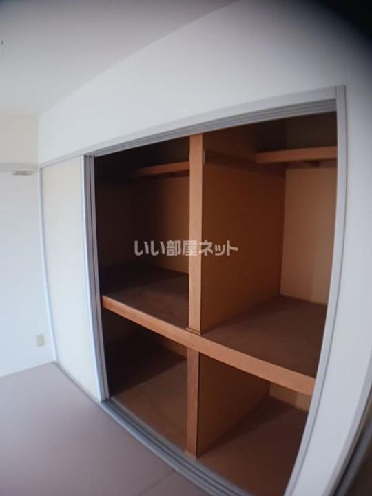 イスタナイマオカBの内装