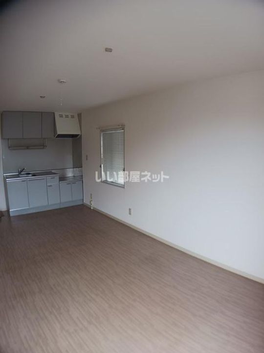 イスタナイマオカBの居間