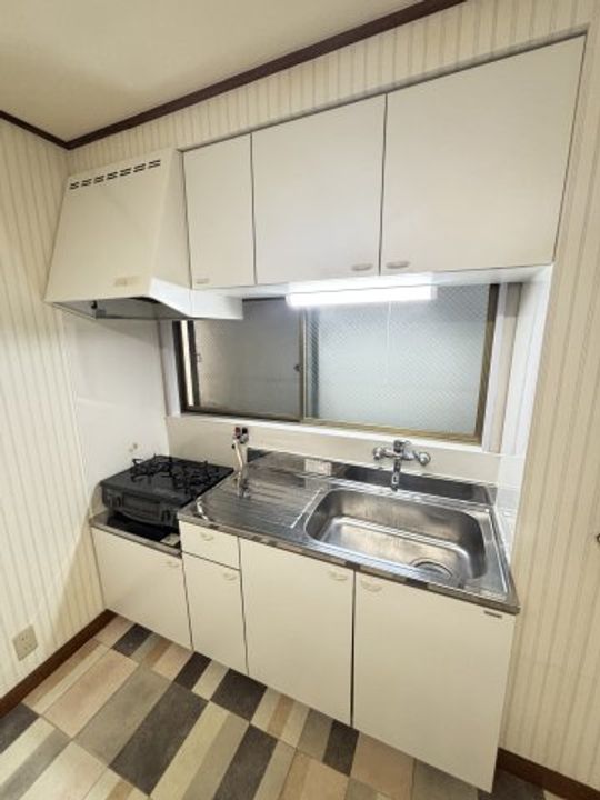 大阪府大阪市東淀川区西淡路5(一戸建)の賃貸物件のキッチン