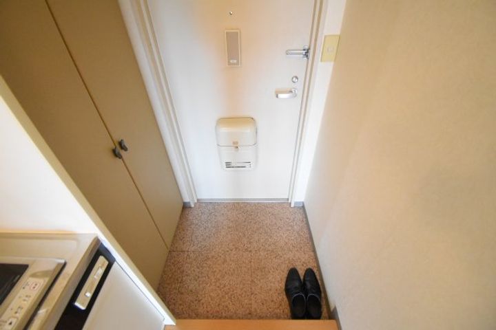 神奈川県川崎市多摩区登戸(マンション)の賃貸物件の玄関
