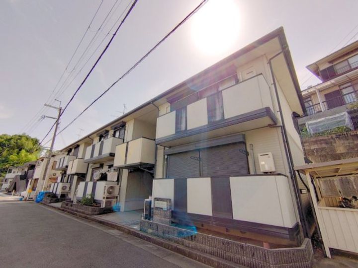 ウエストリバーの外観