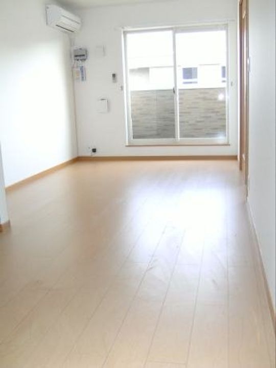 サン・ハロー Fの居間