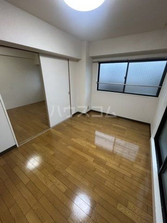 トーカンマンションの居間