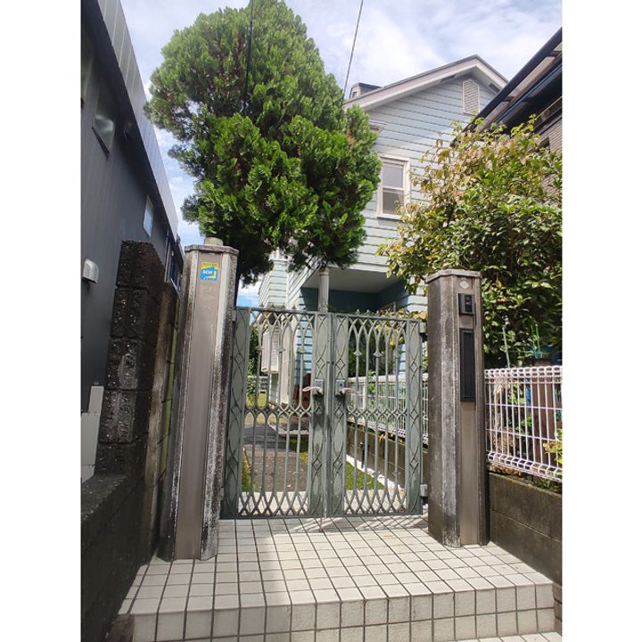 東京都調布市深大寺東町8(一戸建)の賃貸物件の外観