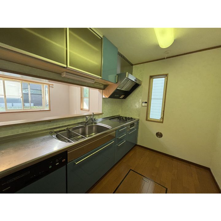 東京都調布市深大寺東町8(一戸建)の賃貸物件の居間