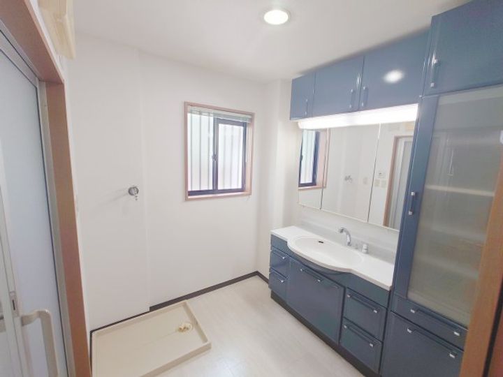 ホワイトリリーの内装