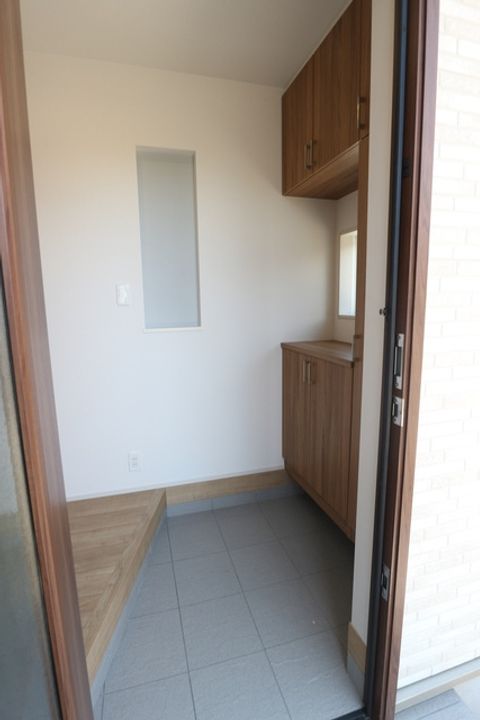 東京都東大和市清水6(一戸建)の賃貸物件の玄関