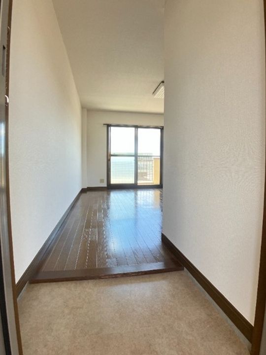 井上ビルの玄関