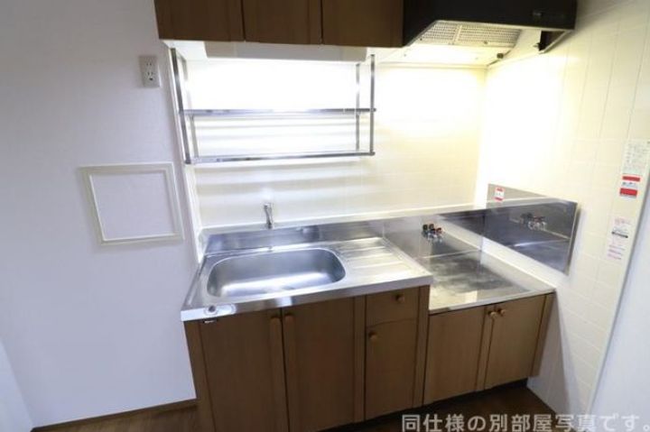 埼玉県桶川市下日出谷西2(アパート)の賃貸物件のキッチン
