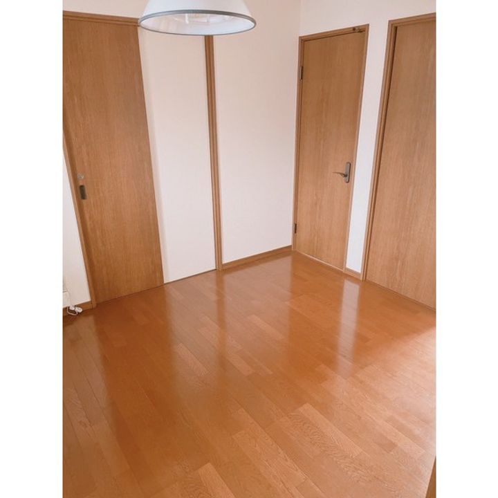 リバティパレスの玄関